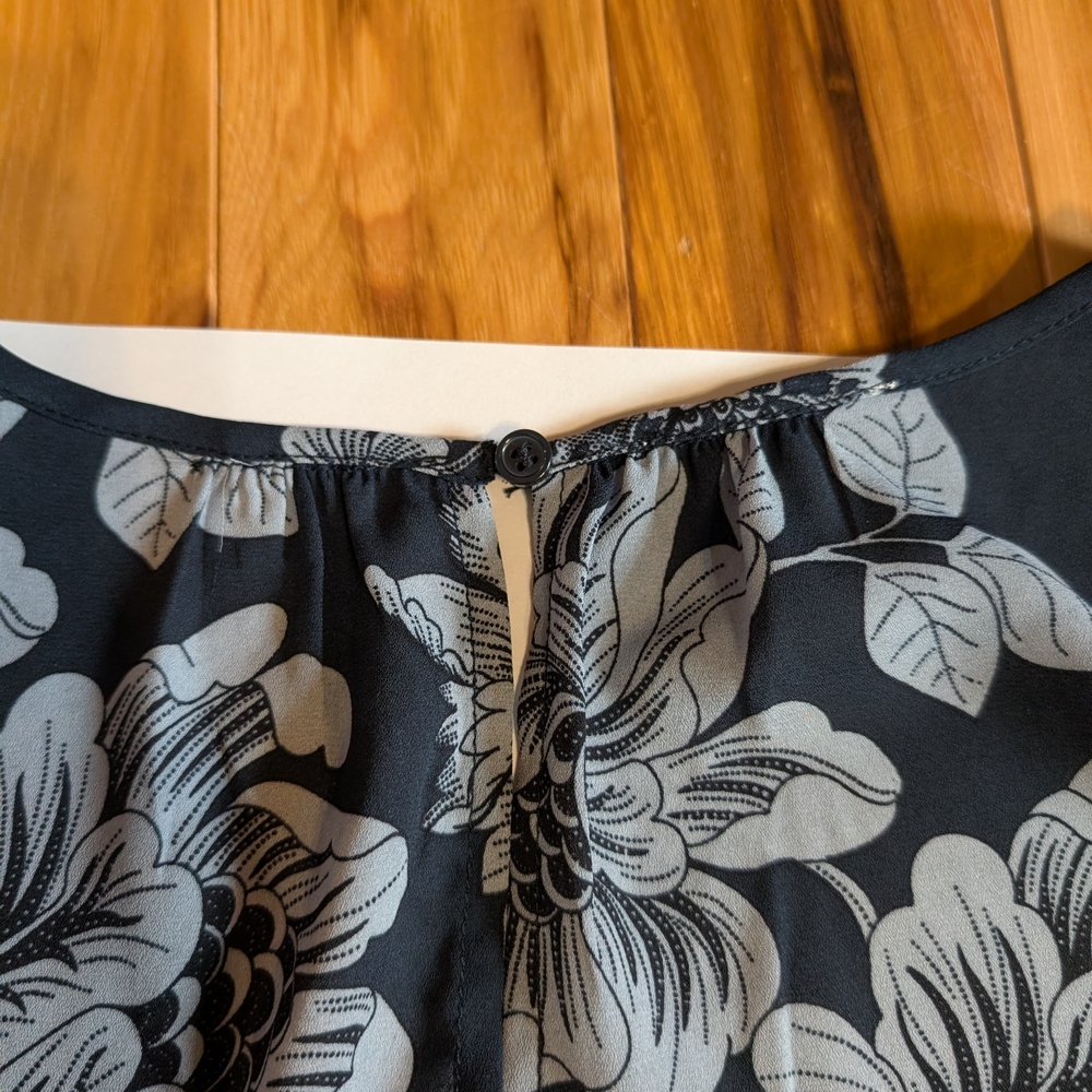 Floral Black and Gray Women's Top - Picture 3 of 5